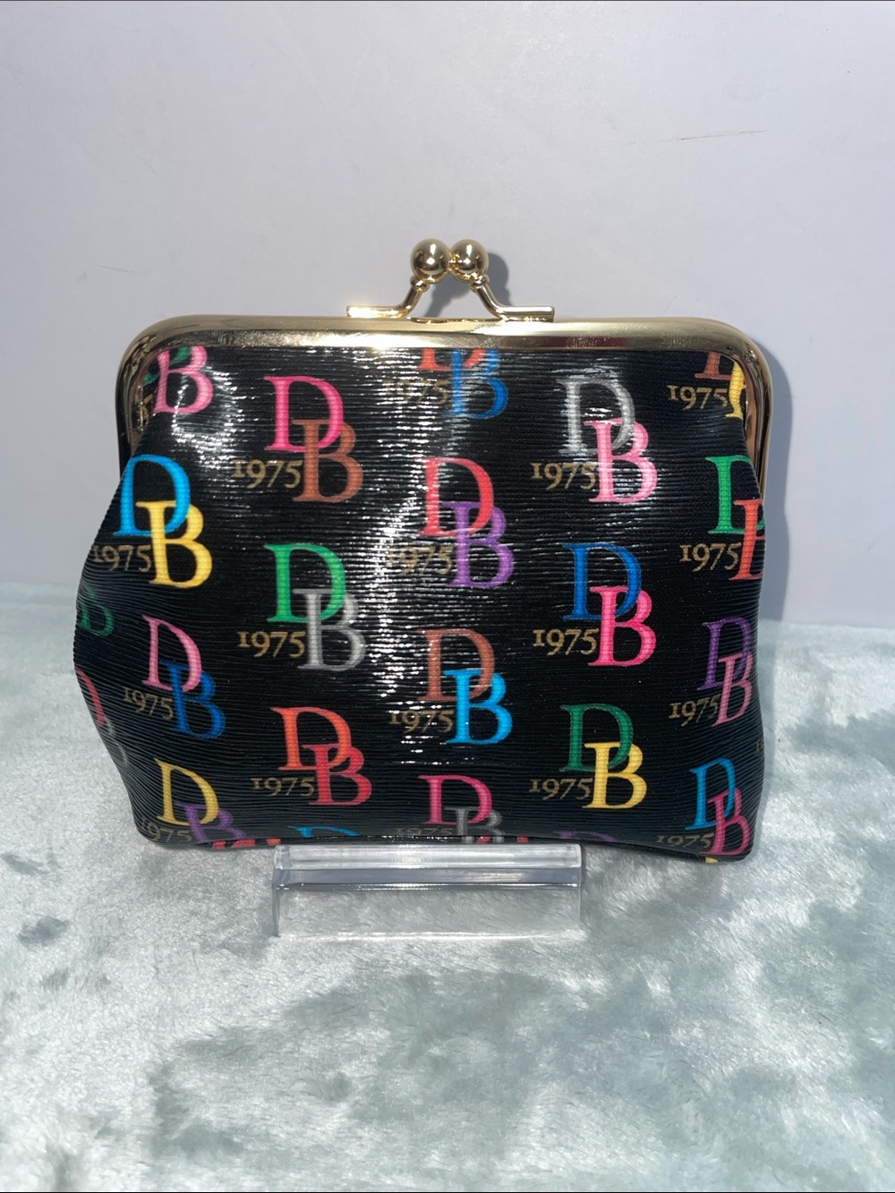 NWOT Dooney & Bourke Kisslock Pouch - Picture 2 of 10